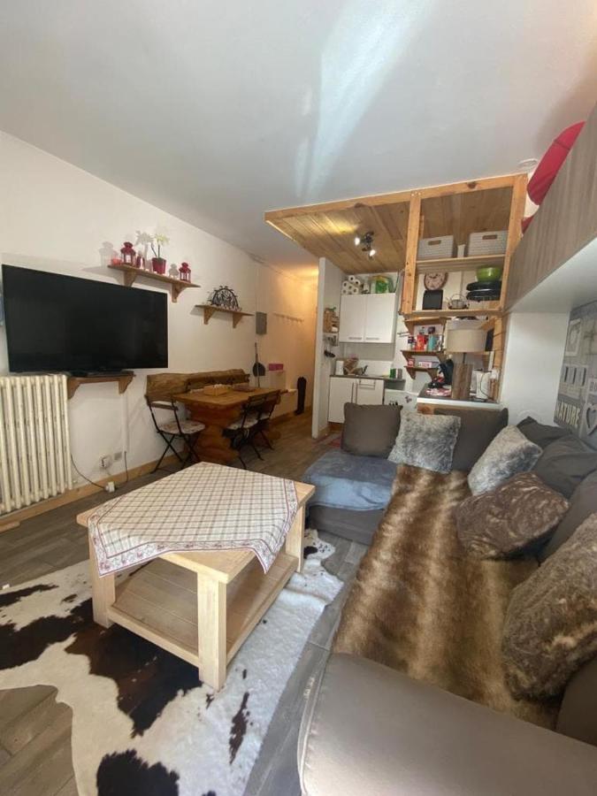 Residence Le Schuss Studio Montagne En Bas Des Pistes فارْ المظهر الخارجي الصورة